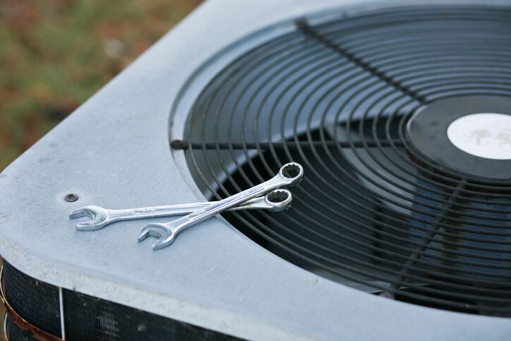 Top 8 AC Maintenance Tips to Extend the Life of Your Unit